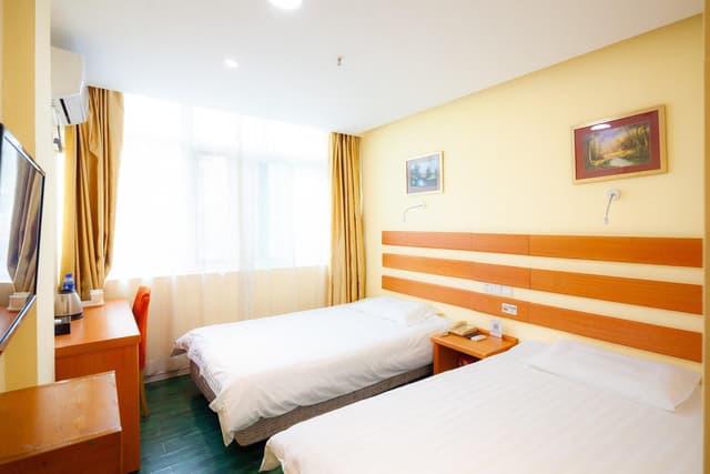 HOM - Twin Bed Room