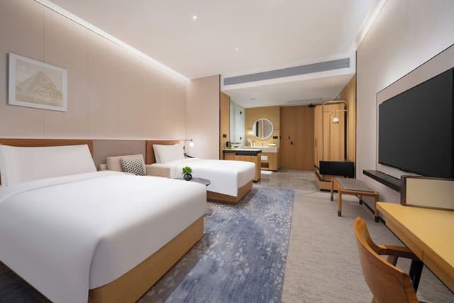 Double Room, 2 Twin Beds, City View