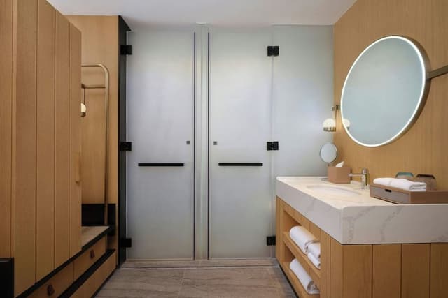 Double Room, 2 Twin Beds, City View