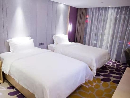 Twin Deluxe Room
