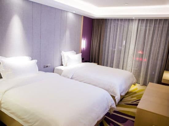 Twin Deluxe Room