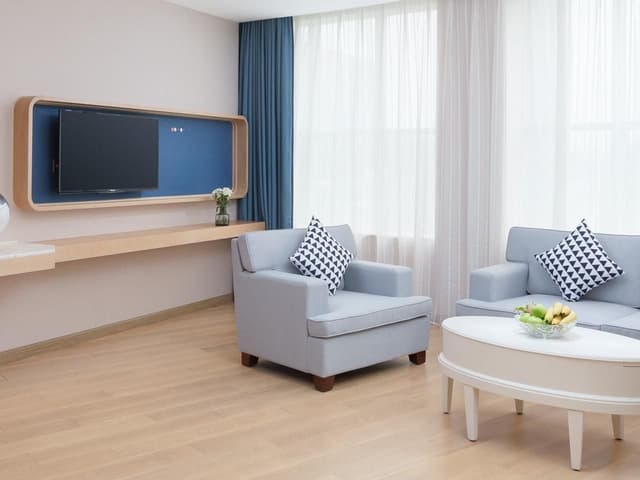 Kyriad KY Suite Room