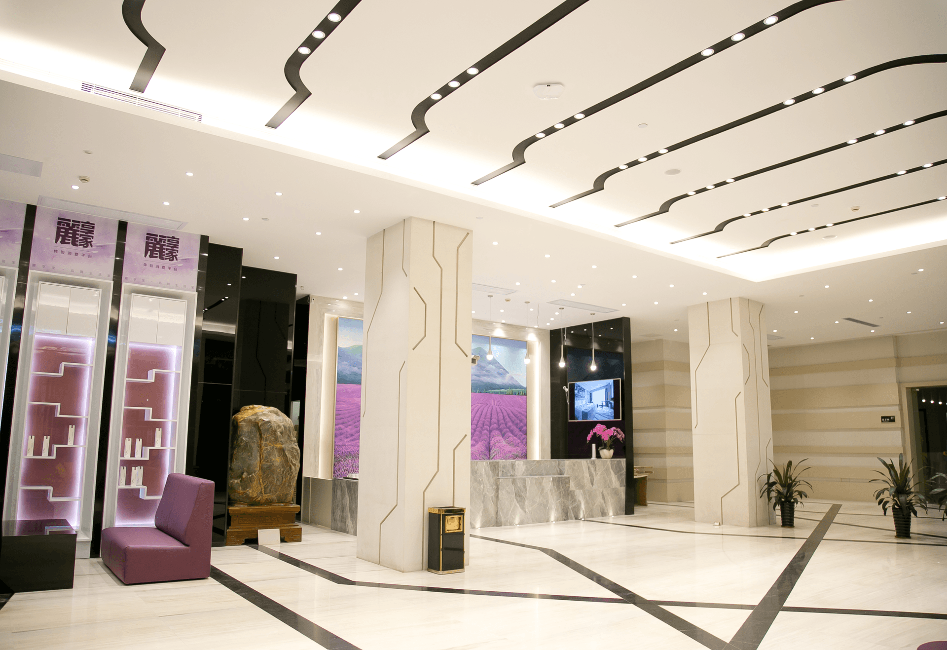 Lavande Hotels Shenzhen Longgang Dayun Center Jixiang Metro Station0