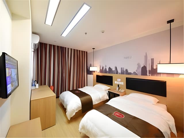 Twin Deluxe Room