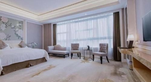 เวียนนา อินเตอร์เนชั่นแนล เสินเจิ้น เทียนอัน ดิจิทัล ซิตี้ (Vienna International Shenzhen Tianan Digital City)1