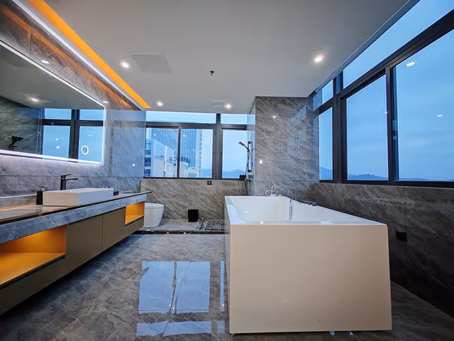 King Studio Suite