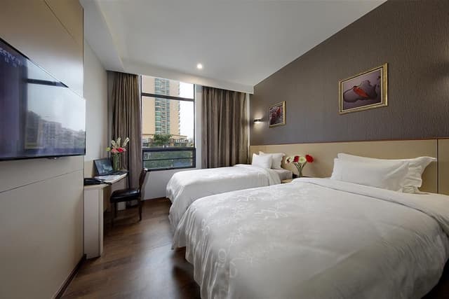Standard Twin Room