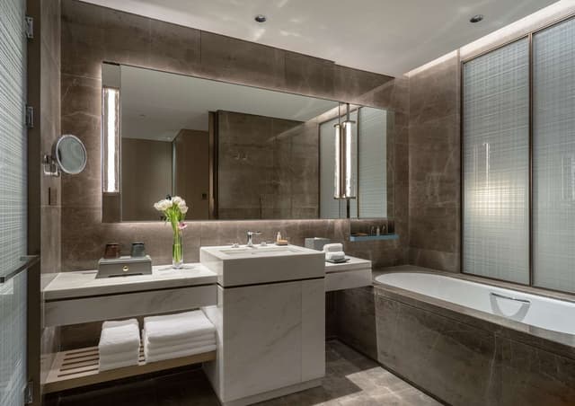 TWIN EXECUTIVE ROOM