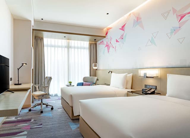 TWIN DELUXE ROOM