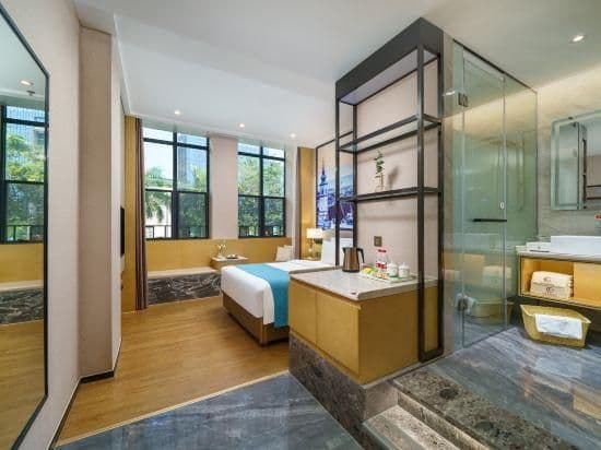 Superior Queen Room