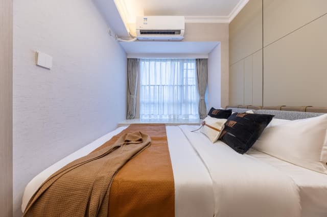 3-Bedroom Residence with Balcony