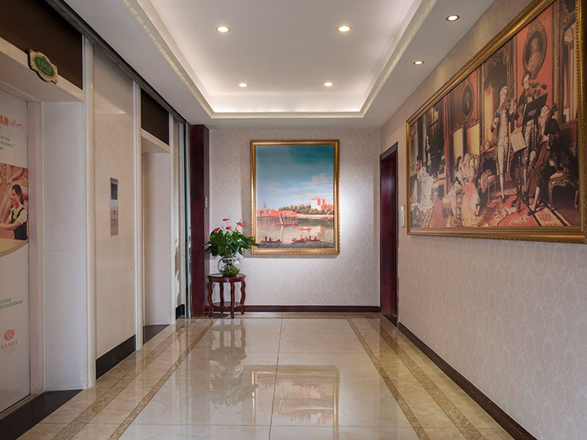 เวียนนา โฮเทล เซินเจิ้น เอ็กซิบิชั่น เซ็นเตอร์ กังเซี่ย เมโทร สเตชั่น (Vienna Hotel Shenzhen Exhibition Center Gangxia Metro Station)1