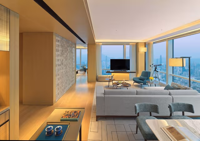 Deluxe View Suite