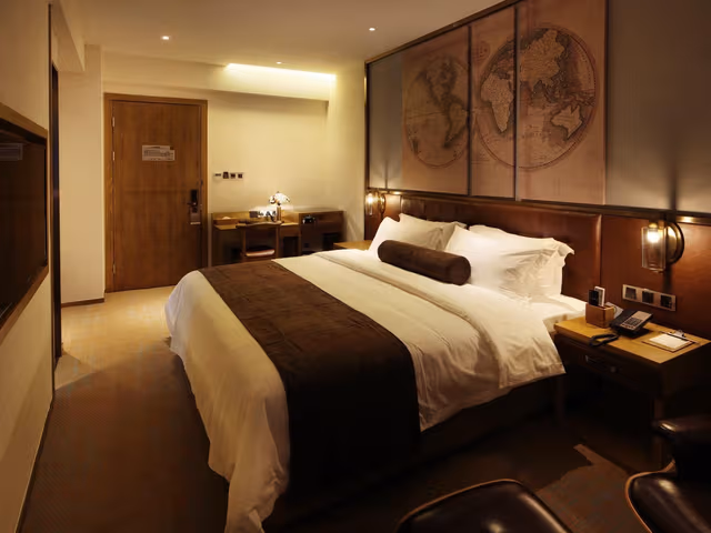 James Joyce - Chunxiang Bed Room