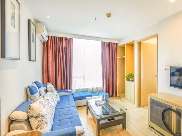 GTI - Deluxe Chess Suite, 2 Bedroom
