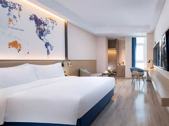 Privilege Queen Room