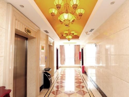 โรงแรมเวียนนา เซินเจิ้ย หลงหัว ฉิงหู โร้ด (Vienna Hotel Shenzhen Longhua Qinghu Road Branch)2