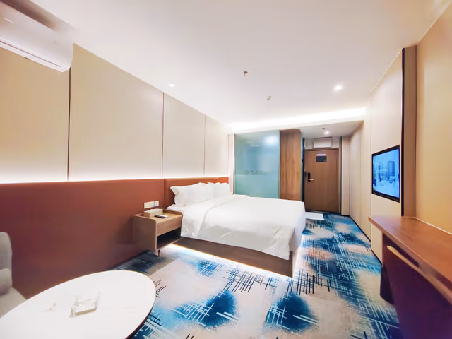Deluxe Business Suite