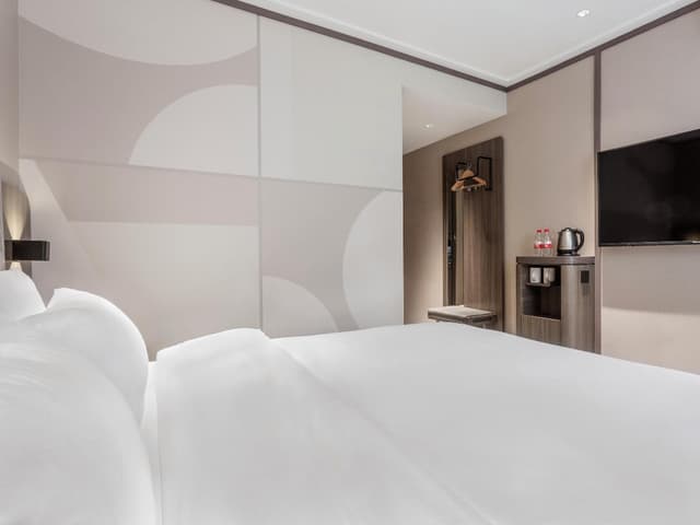 Huazhu - Superior BedRoom