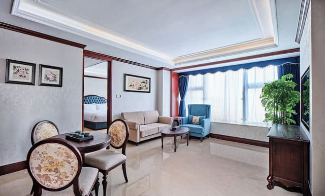 Suite 2-Bedroom