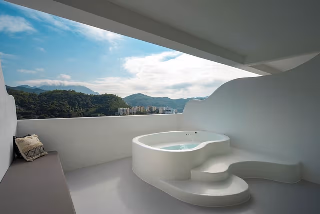 Honeymoon Double Room, 1 Queen Bed, Partial Ocean View