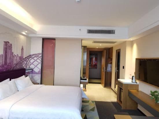 Special Comfortable King Bed Room