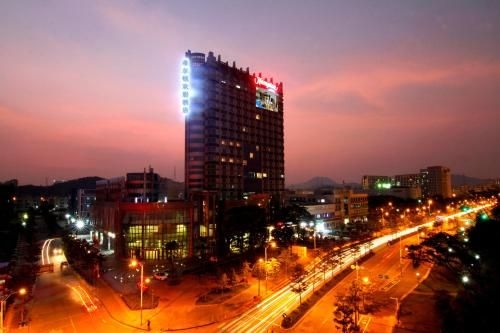 แฮมป์ตัน บาย ฮิลตัน กวงหมิง เซินเจิ้น (Hampton by Hilton Guangming Shenzhen)0