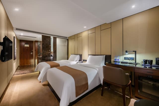 2 Bed Twin Superior Room