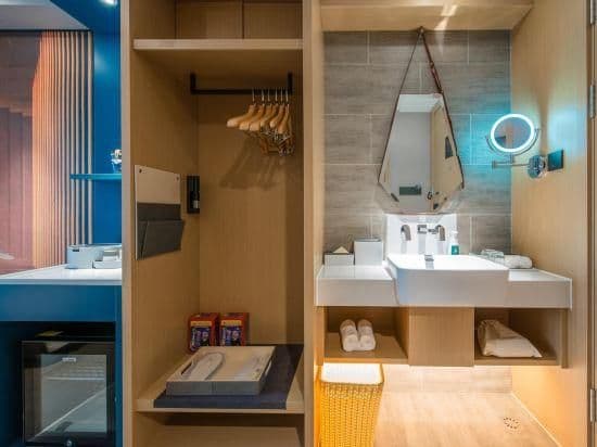 Executive room, Guest room, 1 Queen