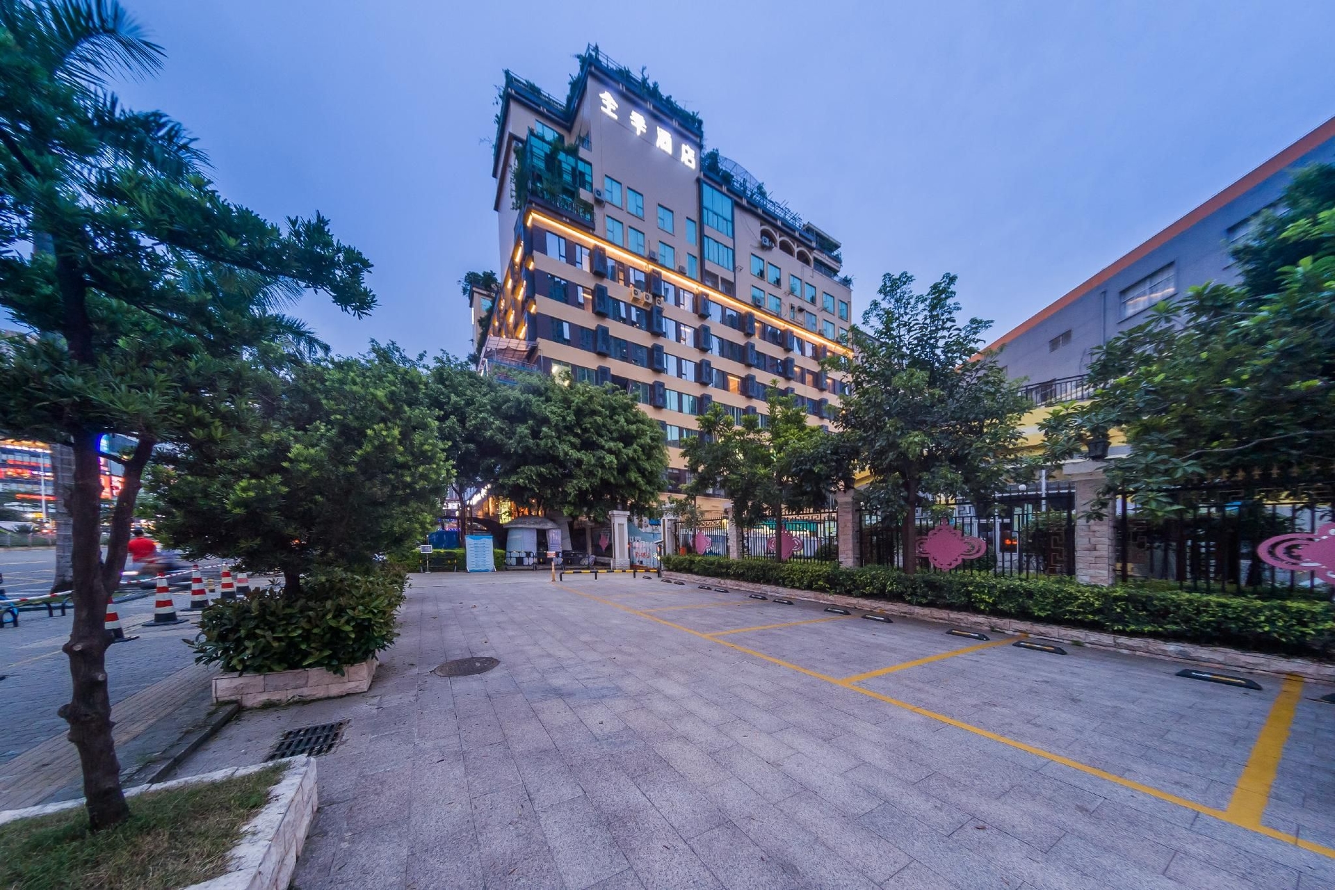 Ji Hotel Shenzhen Baoan Pingzhou Metro Station1