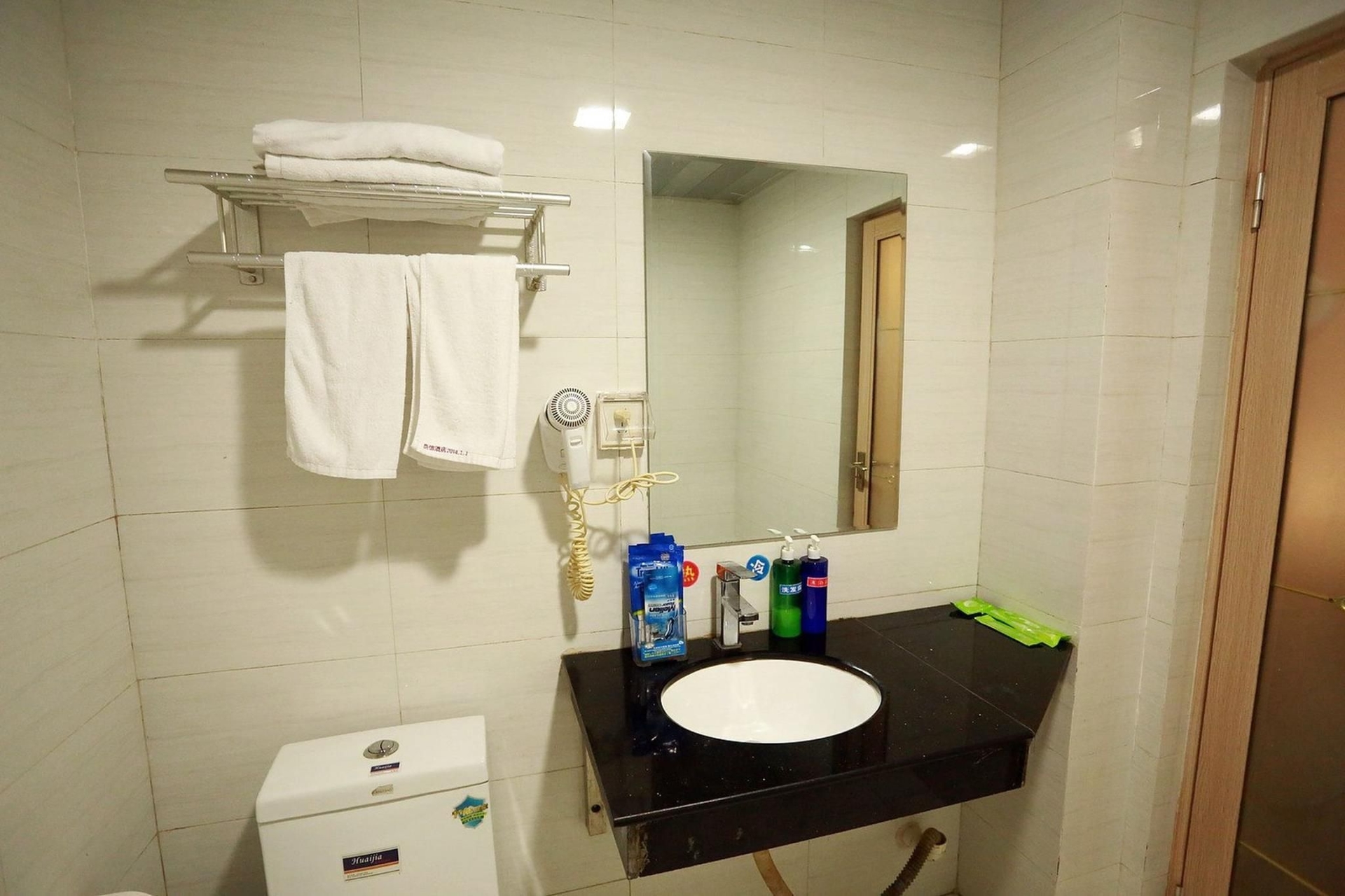 โรงแรมไค่ซิน เซินเจิ้น (Shenzhen Kaixin Hotel)2