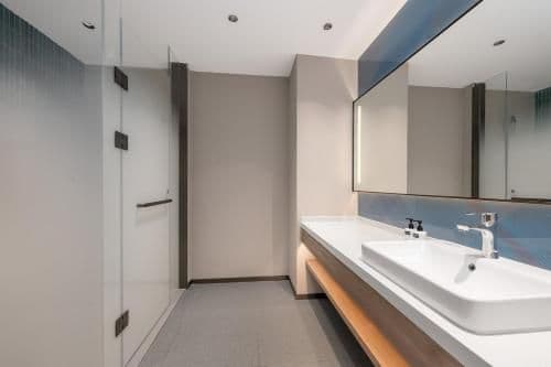 1 Bedroom Suite
