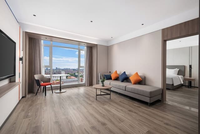 1 Bedroom Suite