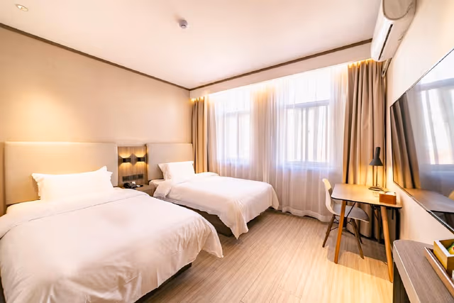 Huazhu - Family Room