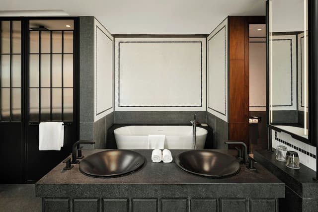 Encore Suite Room