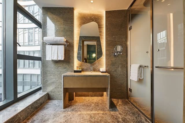 Club Room, 1 King Bed