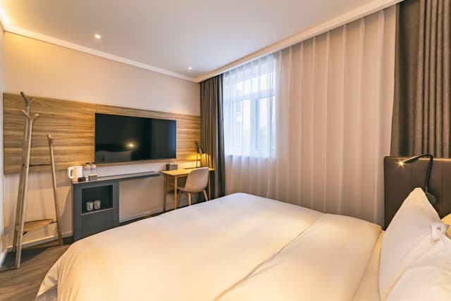 Huazhu - Superior BedRoom