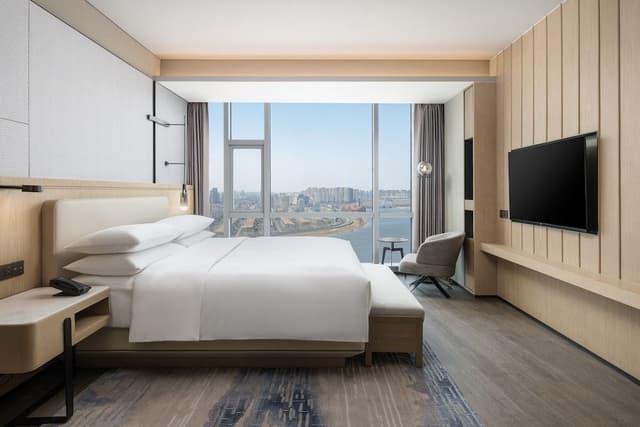 Premium Suite