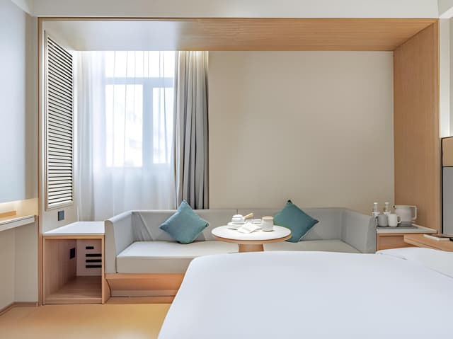 King Room