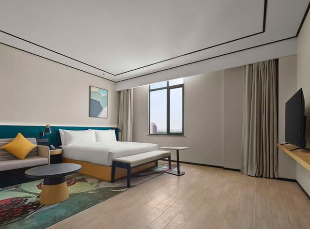 KING DELUXE ROOM