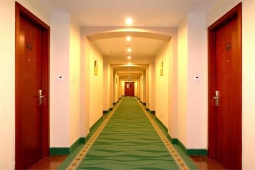 GreenTree Inn Tianjin Xiqing Development Zone Renrenle Square Express Hotel2