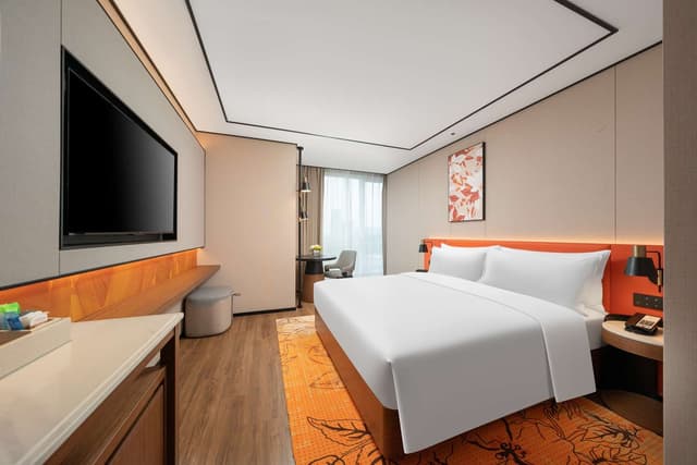 KING GUEST ROOM