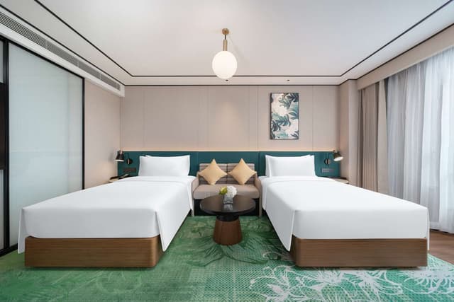 TWIN DELUXE ROOM