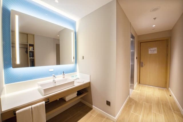 Suite, 1 Bedroom (Living Area)