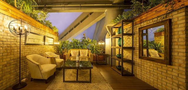 Grand Deluxe King with Terrace