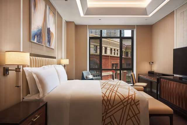 KING 3 BEDROOM RESIDENCE