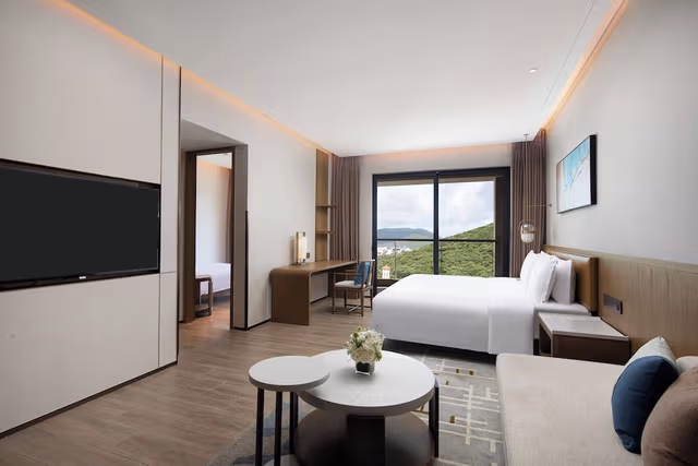 Room, Multiple Beds, Mountain View