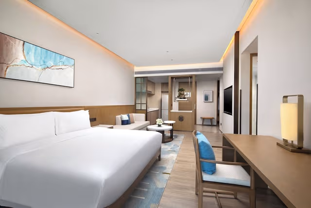 Room, Multiple Beds, Mountain View