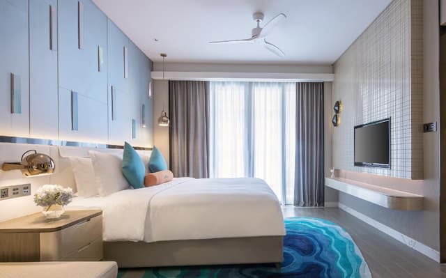 Deluxe Queen Room