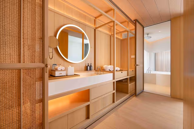 Deluxe Double Room, 2 Queen Beds, Balcony